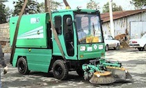 Коммунальщики получат компактную уборочную технику Коммунальщики получат компактную уборочную технику